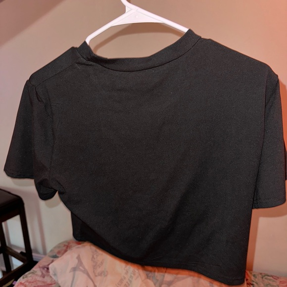 Crop top - Picture 2 of 2